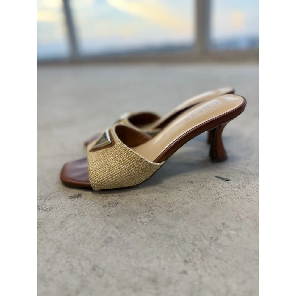 GUESS Women's Beige/Brown Raffia Logo Slide Sandals Slip-On Open Toe US 5M
